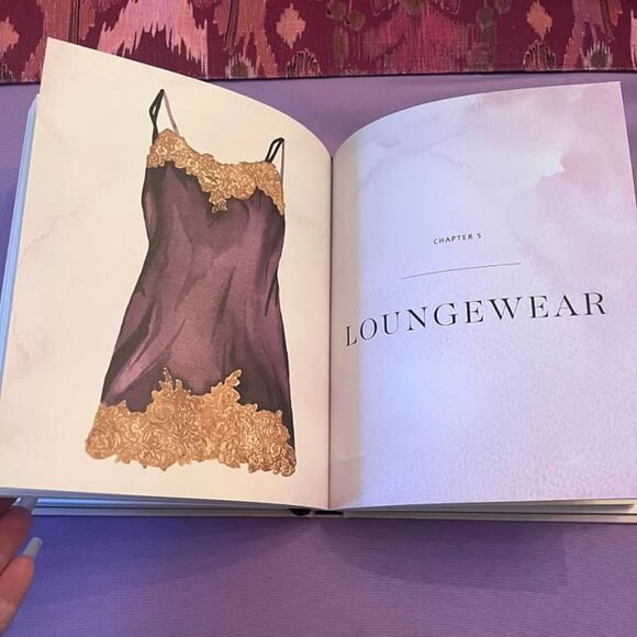 In Intimate Detail (How to Choose, Wear, and Love Lingerie) - Picture 3 of 4